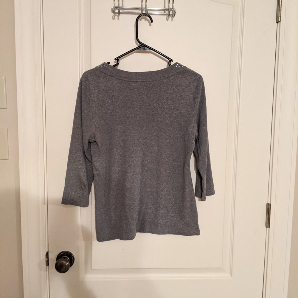 Gray Accented Blouse - Picture 4 of 4